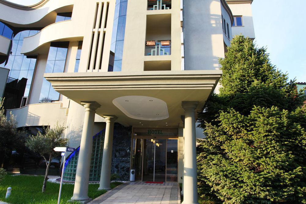 Hotel Green Vaqarr ภายนอก รูปภาพ