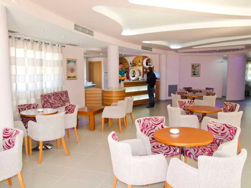 Hotel Green Vaqarr ภายนอก รูปภาพ