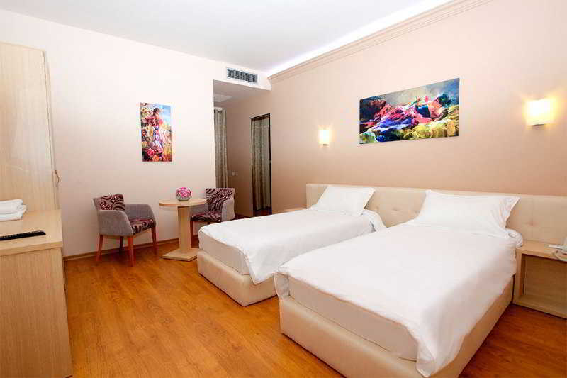 Hotel Green Vaqarr ภายนอก รูปภาพ